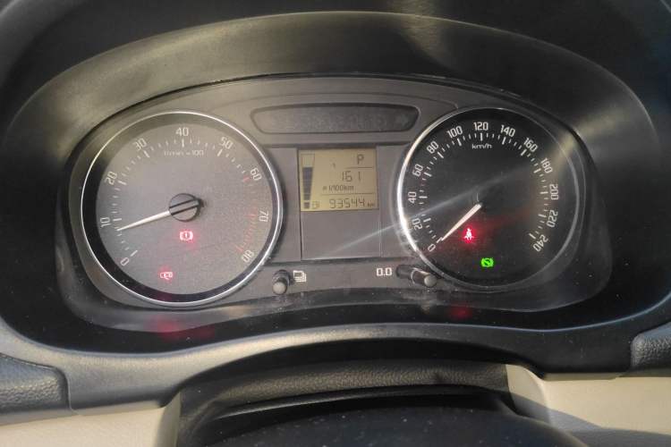 Used Skoda Fabia 2012 1.6L Automatic Crystal Edition
