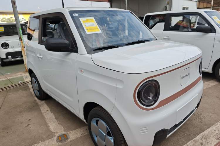 Used Geely Galaxy Panda 2024 Panda Mini 200km Endurance Bear