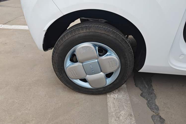 Used Geely Galaxy Panda 2024 Panda Mini 200km Endurance Bear
