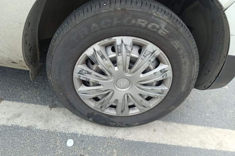 Used SAIC MAXUS Dana V1 2025 V1+ Short Wheelbase Low-Roof Cargo Version (42 kWh)