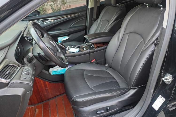 Used Buick LaCrosse 2019 28T Luxury Version
