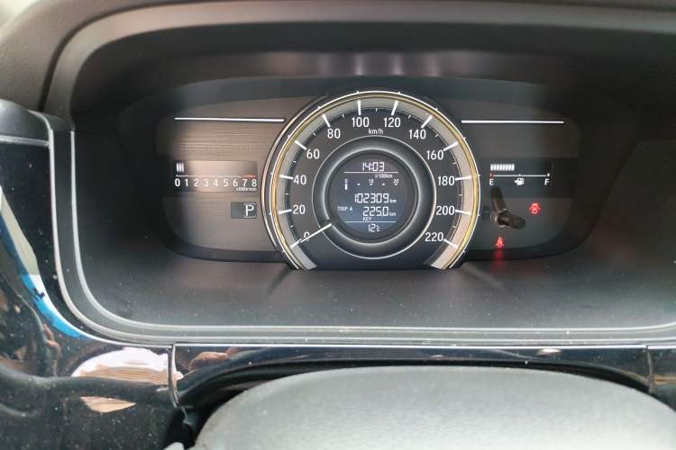 Used Honda Elysion 2016 2.4L Comfort Edition Odometer Close Up