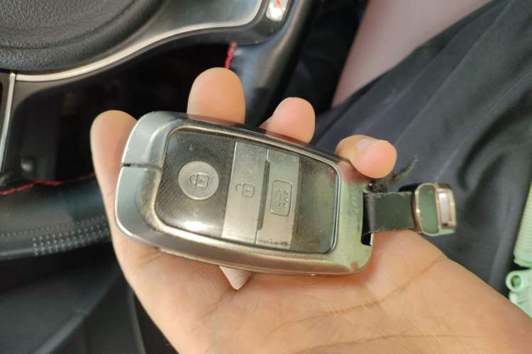 Used Kia K5 2016 1.6T Automatic LUX
