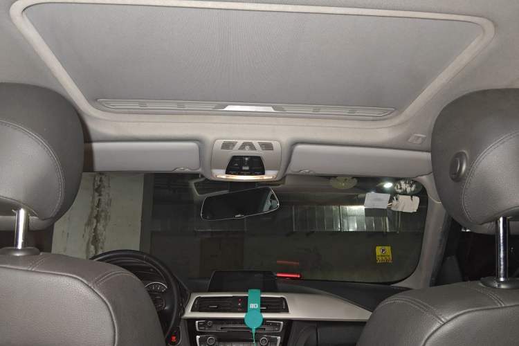 Used BMW 3 Series 2016 320Li Fashion Model Headliner