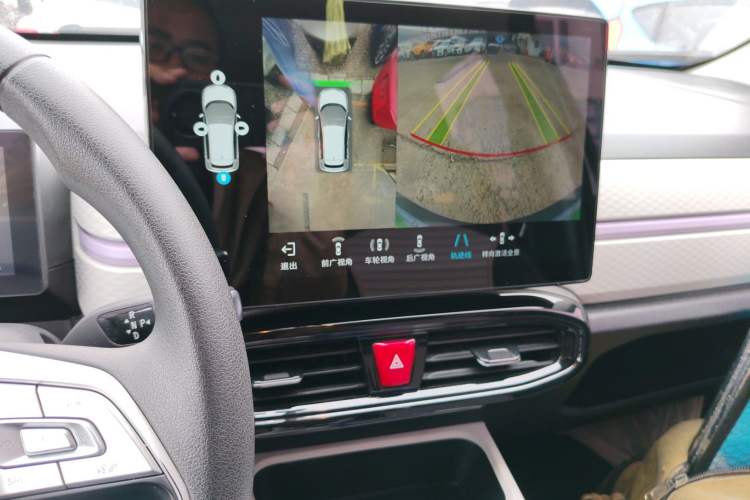 Used JAC Yiwei E10X 2024 Charming Edition 301km Air
