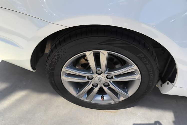 Used Geely Auto Emgrand 2017 Sedan Million Edition 1.5L CVT Upward Connectivity Version
