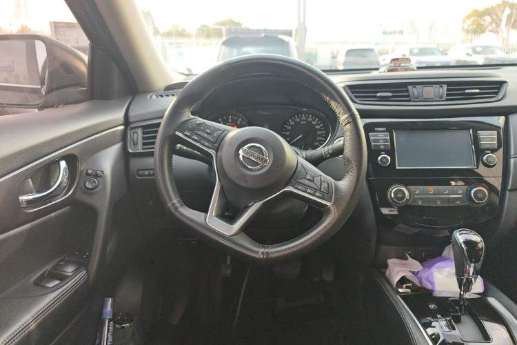 Used Nissan X-Trail 2017 2.0L CVT Comfort Edition 2WD
