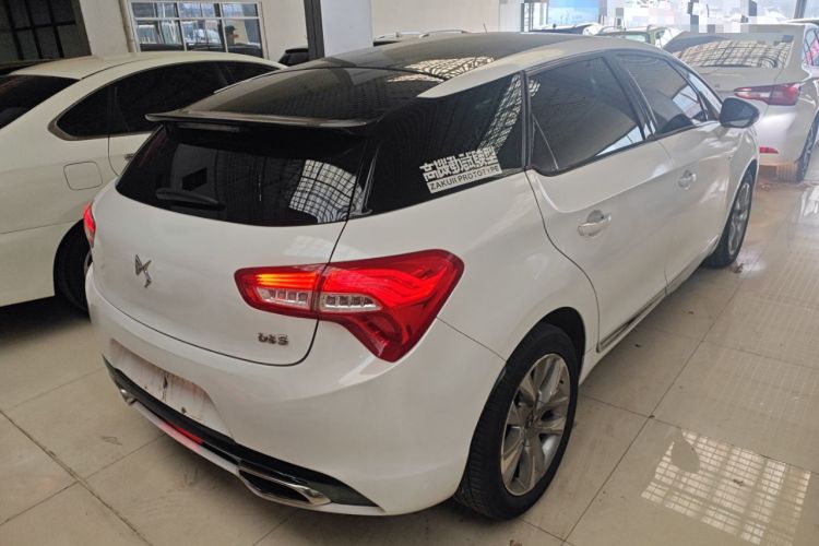 Used DS 5 2015 1.6T Luxury Edition THP160 Rear Right 45 Deg