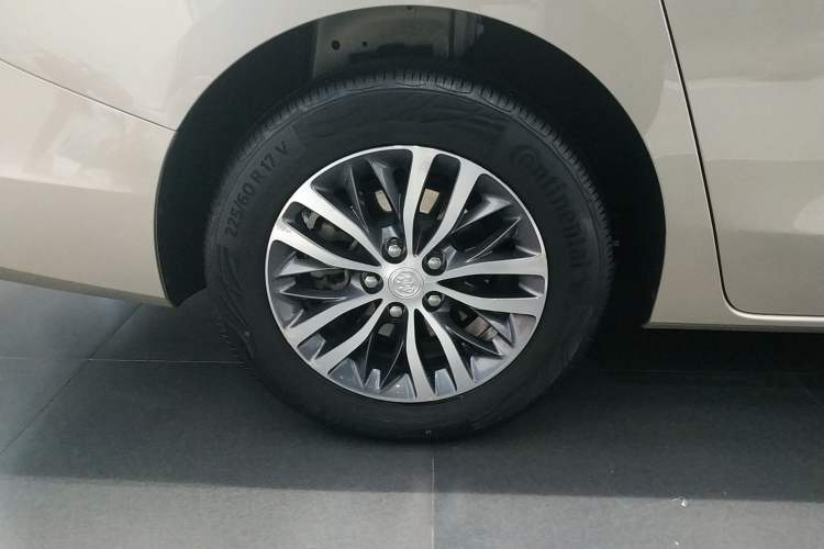 Used Buick GL8 2022 ES Landtrek 653T Luxury Edition