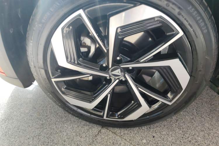 Used Deepal S07 2024 215Max Qiankun Intelligent Driving ADS SE Range-Extended Version
