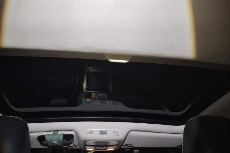 Used Volkswagen FAW-Volkswagen CC 2011 1.8TSI Luxury Model Headliner