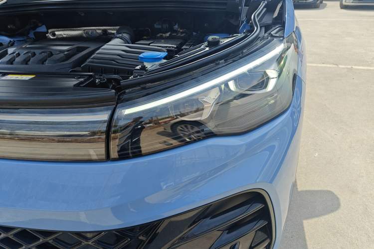 Used Volkswagen Tiguan L 2024 PRO 380TSI Four-Wheel Drive R-Line Prestige Edition Left Front Headlight