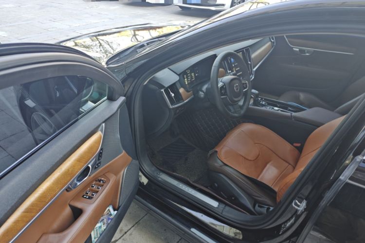 Used Volvo S90 2019 T5 Zhiyi Edition
