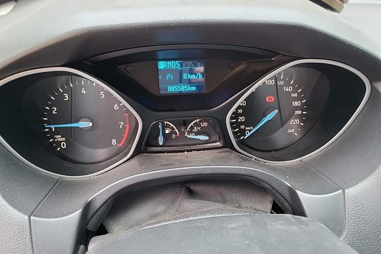 Used Ford Focus 2017 Hatchback 1.6L Automatic Comfort Plus SmartDrive Edition
