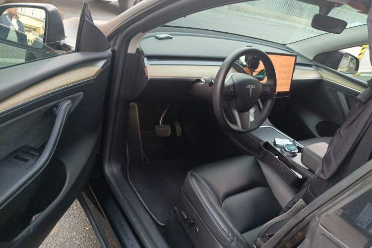 Used Tesla Model Y 2022 Revised Version Rear-Wheel Drive Driver Seat