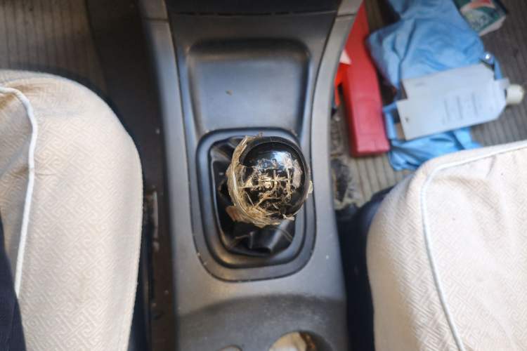 Used Dongfeng Shuaike 2011 1.6L Manual Commercial 5-Seater