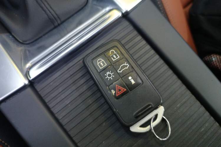 Used Volvo V60 2015 T5 Zhiya Edition