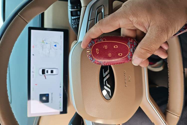 Used JAC Refine RF8 PHEV 2024 Hongmeng Edition 1.5T 150KM Flagship Model – Lithium Iron Phosphate