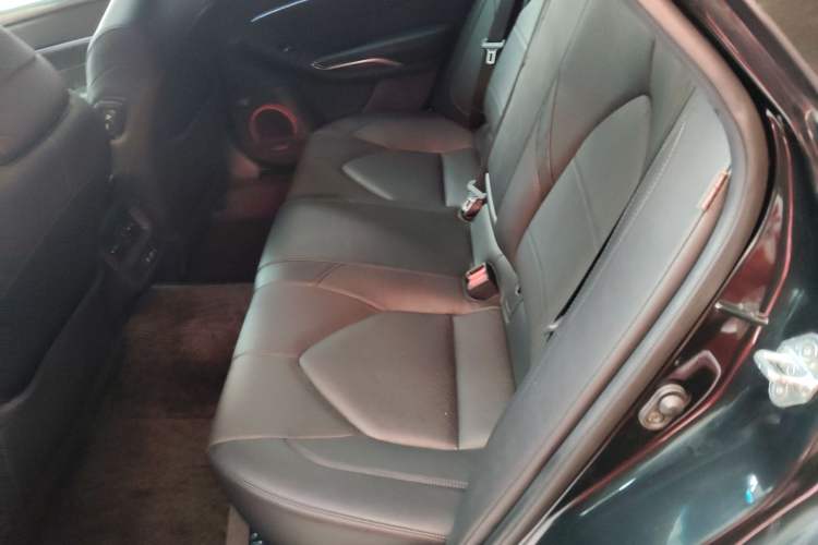 Used Toyota Avalon 2019 2.0L Luxury Edition China VI Standard