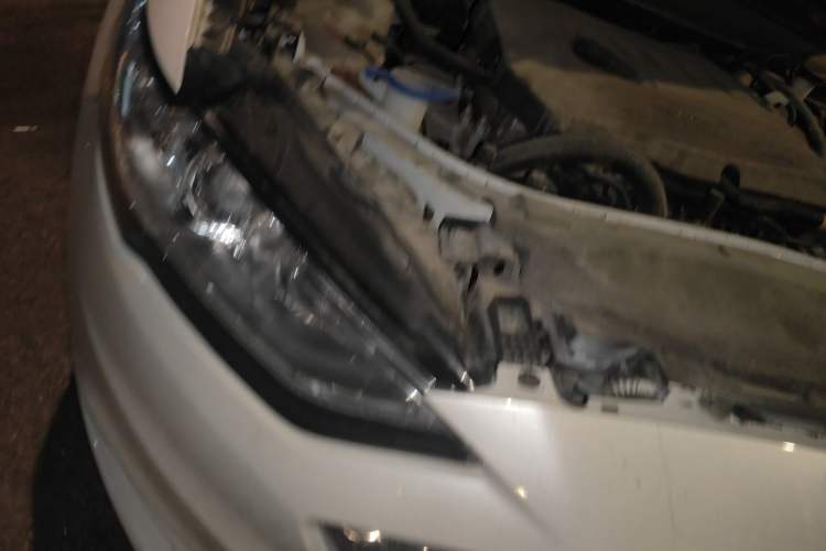 Used Ford Mondeo 2017 Facelifted EcoBoost 180 Fashion Edition Right Front Headlight