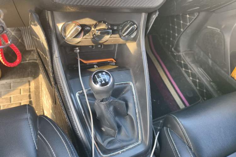 Used MG ZS 2018 1.5L Manual Elite Edition China V standard
