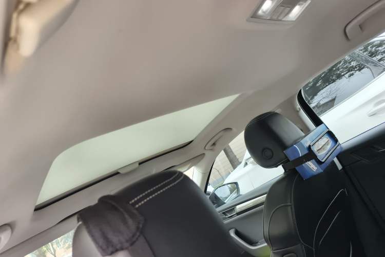 Used Skoda Superb 2016 TSI330 DSG Smart Drive Edition Headliner