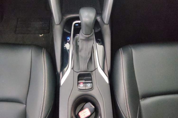 Used Toyota FRONTLANDER 2022 2.0L CVT Leading Edition Gear Lever