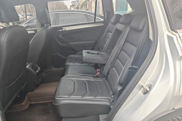 Used Volkswagen Tiguan L 2017 330TSI Automatic Two-Wheel Drive Flagship Edition