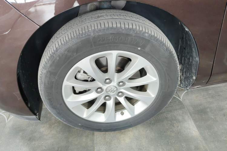 Used Buick GL8 2017 ES 28T Comfort Model China V Standard
