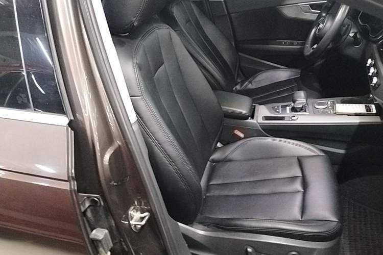 Used Audi A4L 2017 40 TFSI Ambition Edition
