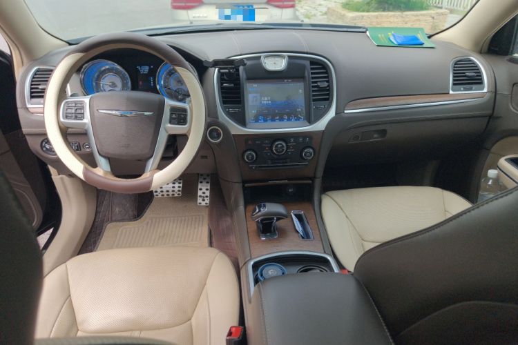 Used Chrysler 300C 2013 3.6L Premium Edition
