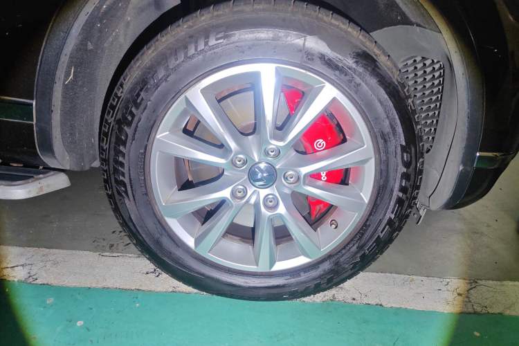 Used Volkswagen Touareg 2016 3.0 TSI Ignis Edition Right Front Wheel Hub