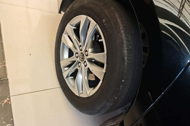 Used Toyota Sienna 2023 2.5L Hybrid Comfort Edition