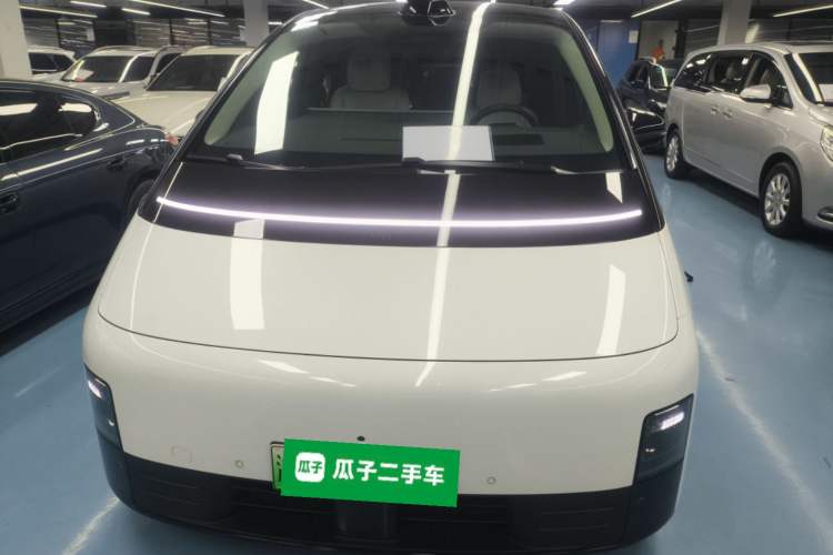 Used Li Auto MEGA 2024 Ultra Model