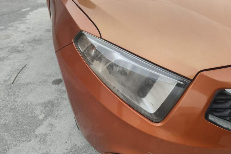 Used Brilliance H220 2014 1.5L AMT Sunroof Version
