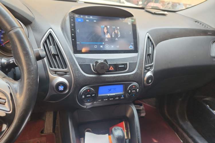 Used Hyundai ix35 2012 2.0L Automatic Two-Wheel Drive Elite Edition GLS
