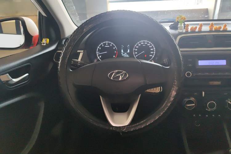 Used Hyundai Verna (older generation) 2017 1.4L Manual Refreshed Version China VI Standard