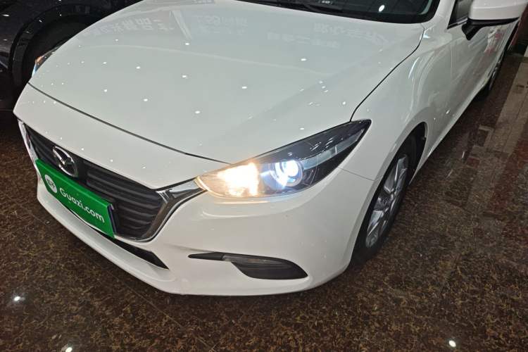 Used Mazda 3 Axela 2017 Sedan 1.5L Automatic Comfort Model China VI Standard Left Front Headlight
