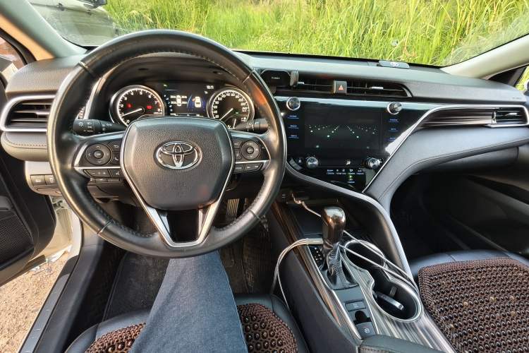 Used Toyota Camry 2019 Revised Version 2.0G Luxury Edition