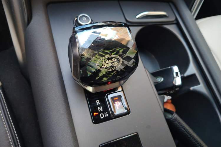 Used Land Rover Discovery 2021 360 PS R-Dynamic HSE
