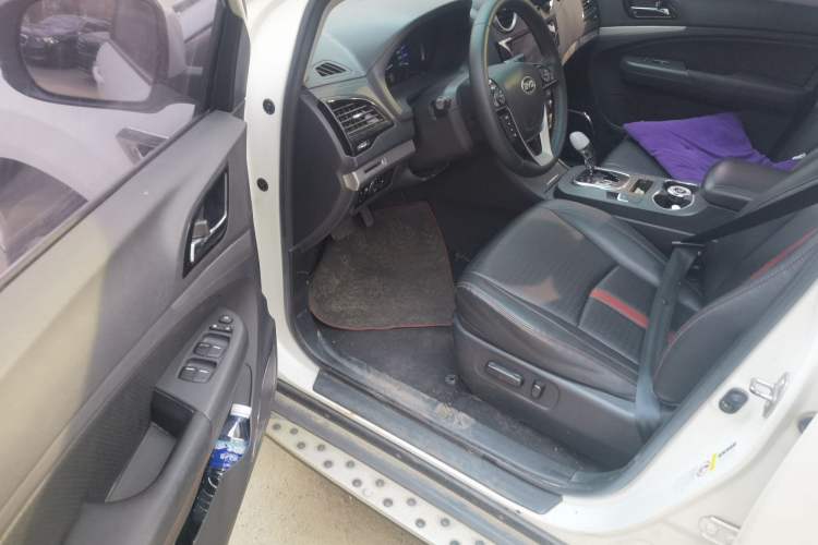 Used BYD S7 2015 2.0T Automatic Prestige Model Driver Seat