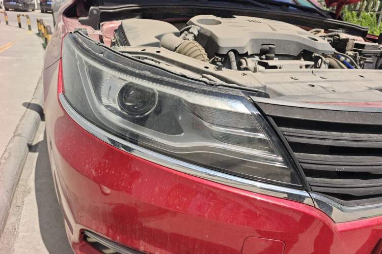 Used Roewe i6 2018 20T Automatic Flagship Edition Right Front Headlight