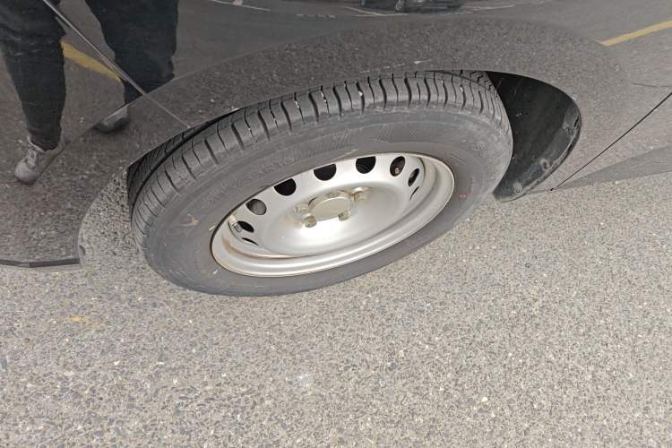 Used Wuling Hongguang PLUS 2019 1.5T Manual Standard Edition 5 Seats