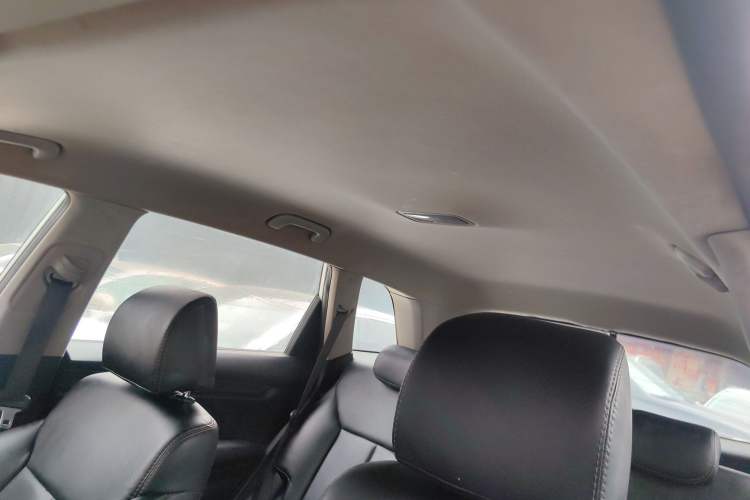 Used Kia KX7 2017 2.0L Automatic 2WD SMART 5-seater
