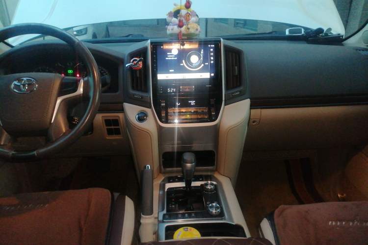 Used Toyota Land Cruiser 
