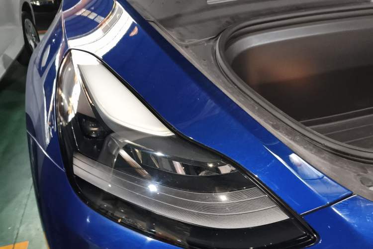 Used Tesla Model Y 2021 Long-Range All-Wheel-Drive Version
