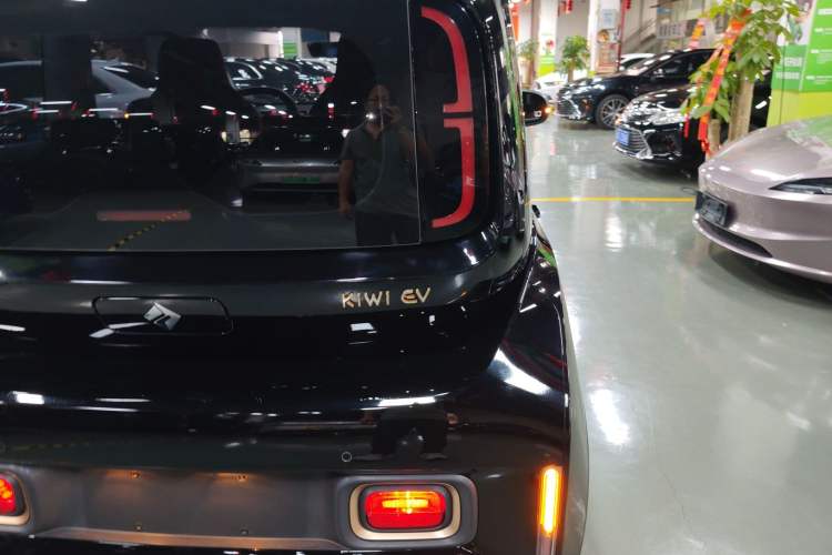 Used Baojun KiWi EV 2021 Designer Ternary Lithium