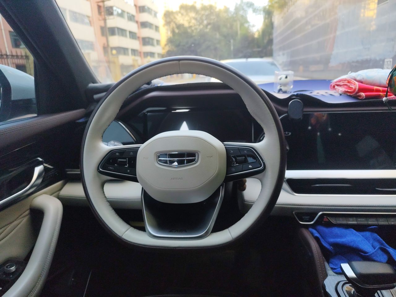 Geely Auto Monjaro L 2021 2.0TD DCT EVO Two-Wheel Drive Prestige Version — снимка 9
