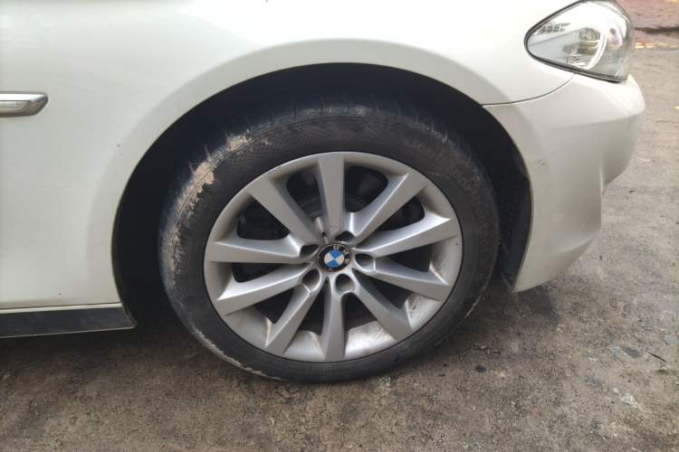 Used BMW 5 Series 2012 530Li Leading Model