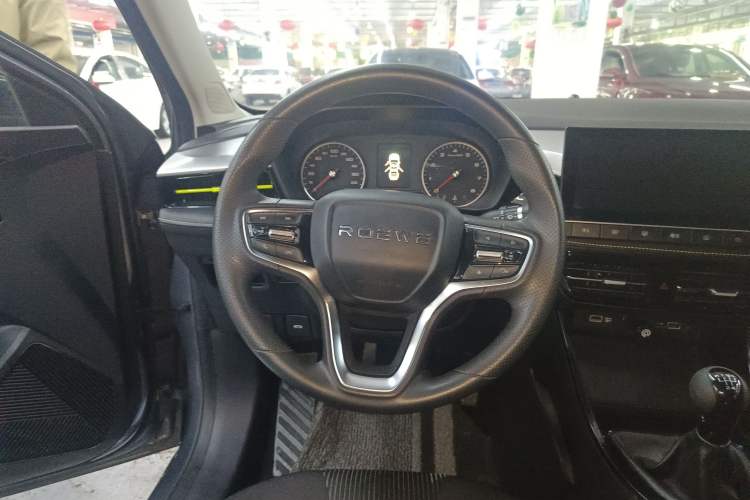 Used Roewe i5 2021 1.5L Manual Platinum Edition
